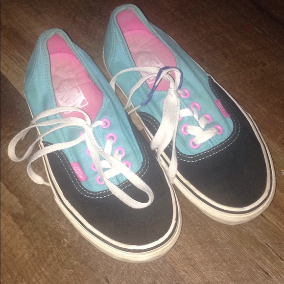 ladies pink vans size 6